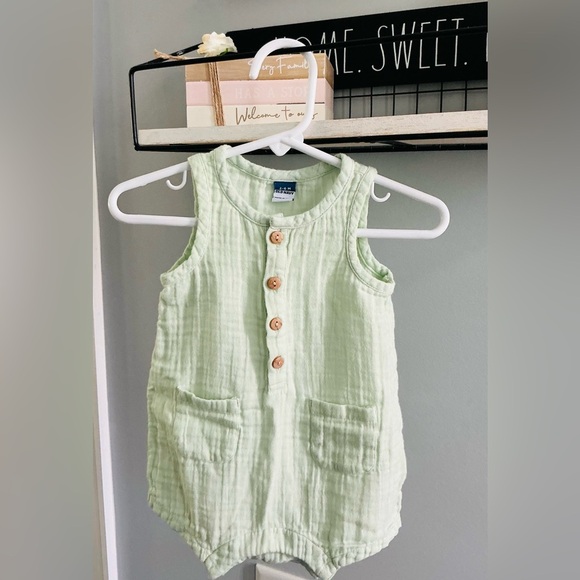Old Navy Mint Sleeveless Baby Romper - Picture 2 of 3